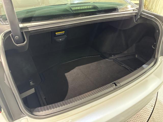 ＩＳ ＩＳ２５０　バージョンＬ　ＥＴＣ　オートクルーズコントロール　バックカメラ　ナビ　アルミホイール　オートライト　ＨＩＤ　ＡＴ　シートエアコン　スマートキー　電動格納ミラー　パワーシート　ＡＢＳ　パワーウインドウ　革シート（26枚目）