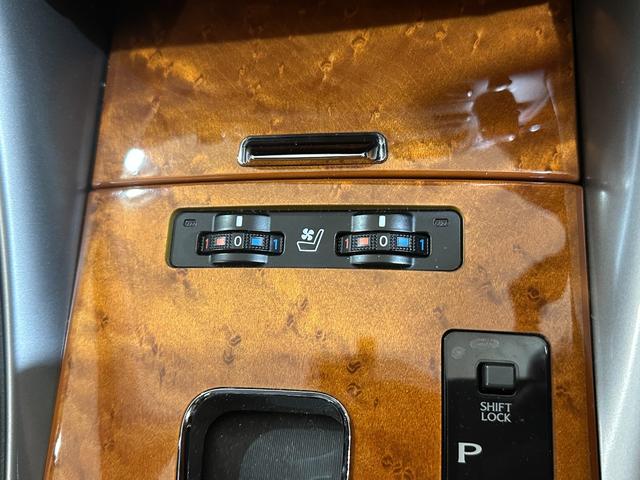 ＩＳ ＩＳ２５０　バージョンＬ　ＥＴＣ　オートクルーズコントロール　バックカメラ　ナビ　アルミホイール　オートライト　ＨＩＤ　ＡＴ　シートエアコン　スマートキー　電動格納ミラー　パワーシート　ＡＢＳ　パワーウインドウ　革シート（28枚目）