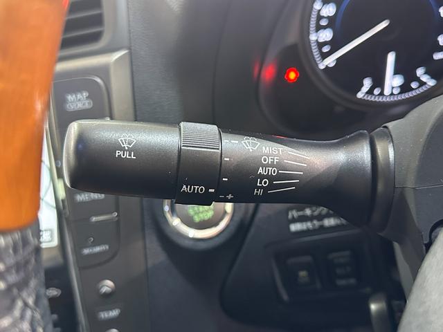 ＩＳ ＩＳ２５０　バージョンＬ　ＥＴＣ　オートクルーズコントロール　バックカメラ　ナビ　アルミホイール　オートライト　ＨＩＤ　ＡＴ　シートエアコン　スマートキー　電動格納ミラー　パワーシート　ＡＢＳ　パワーウインドウ　革シート（29枚目）