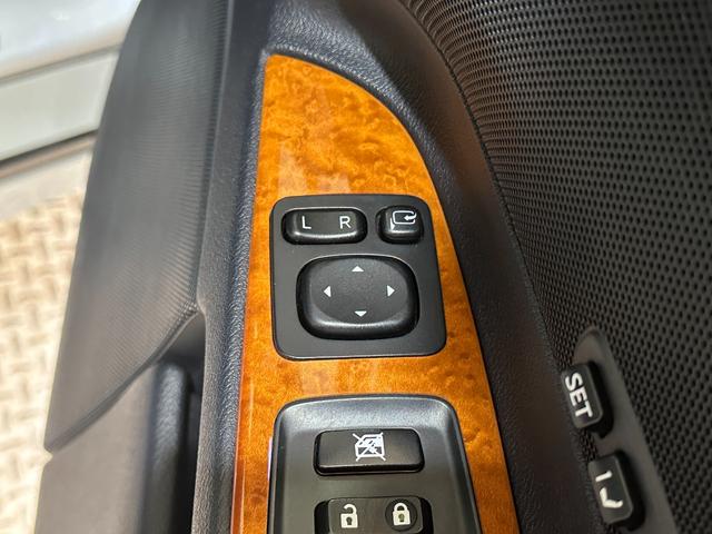 ＩＳ ＩＳ２５０　バージョンＬ　ＥＴＣ　オートクルーズコントロール　バックカメラ　ナビ　アルミホイール　オートライト　ＨＩＤ　ＡＴ　シートエアコン　スマートキー　電動格納ミラー　パワーシート　ＡＢＳ　パワーウインドウ　革シート（32枚目）