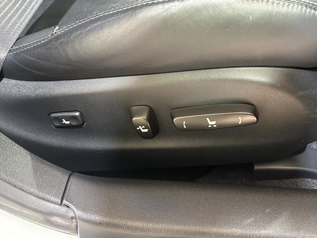 ＩＳ ＩＳ２５０　バージョンＬ　ＥＴＣ　オートクルーズコントロール　バックカメラ　ナビ　アルミホイール　オートライト　ＨＩＤ　ＡＴ　シートエアコン　スマートキー　電動格納ミラー　パワーシート　ＡＢＳ　パワーウインドウ　革シート（33枚目）