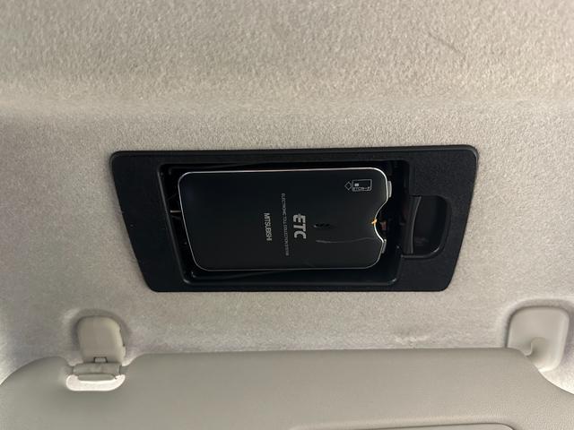 プレマシー ２０Ｅ　ＥＴＣ　バックカメラ　ナビ　ＴＶ　両側電動スライドドア　オートライト　スマートキー　アイドリングストップ　電動格納ミラー　ＡＴ　アルミホイール　ＣＤ　ＤＶＤ再生　ＵＳＢ　ＡＢＳ　エアバック（13枚目）