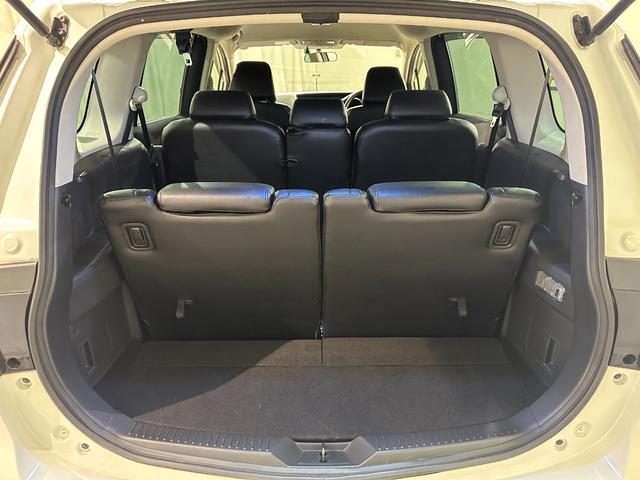 プレマシー ２０Ｅ　ＥＴＣ　バックカメラ　ナビ　ＴＶ　両側電動スライドドア　オートライト　スマートキー　アイドリングストップ　電動格納ミラー　ＡＴ　アルミホイール　ＣＤ　ＤＶＤ再生　ＵＳＢ　ＡＢＳ　エアバック（28枚目）