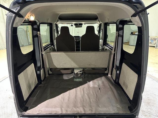 NV100クリッパーバン DX GLセーフティパッケージ AT 衝突被害軽減システム クリアランスソナー ETC ナビ TV バックカメラ 両側スライドドア 電動格納ミラー オートライト ESC エアコン Bluetooth パワーウインドウ(18枚目)