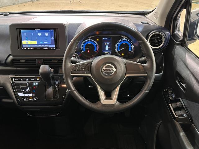 デイズ ハイウェイスター　Ｘ　４ＷＤ　ＥＴＣ　バックカメラ　ナビ　クリアランスソナー　衝突被害軽減システム　オートライト　ＬＥＤヘッドランプ　スマートキー　アイドリングストップ　電動格納ミラー　シートヒーター　ベンチシート　ＣＶＴ（3枚目）