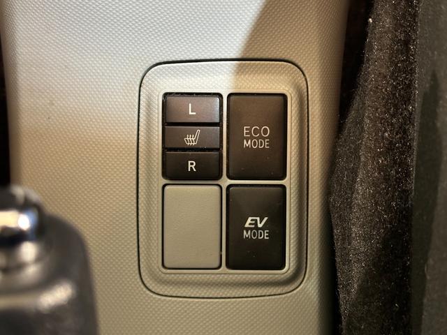 アクア S ETC ナビ TV キーレスエントリー 電動格納ミラー シートヒーター CVT 衝突安全ボディ ABS ESC CD DVD再生 エアコン ABS エアバッグ パワーウインドウ Bluetooth(9枚目)