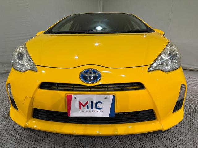 アクア S ETC ナビ TV キーレスエントリー 電動格納ミラー シートヒーター CVT 衝突安全ボディ ABS ESC CD DVD再生 エアコン ABS エアバッグ パワーウインドウ Bluetooth(23枚目)