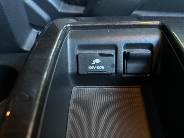 エルグランド 350ハイウェイスター ハーフレザー ドライブレコーダー ETC 全周囲カメラ ナビ TV クリアランスソナー 両側電動スライドドア オートライト HID 電動リアゲート スマートキー 後席モニター 3列シート オットマン(45枚目)