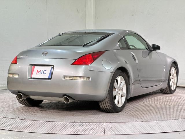 フェアレディＺ ベースグレード　ＭＴ　ＨＩＤ　キーレスエントリー　電動格納ミラー　アルミホイール　盗難防止システム　衝突安全ボディ　ＡＢＳ　ＣＤ　エアコン　パワーステアリング　記録簿　ＡＢＳ　パワーウインドウ　エアバッグ（15枚目）