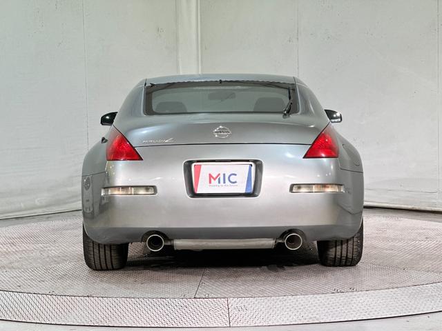 フェアレディＺ ベースグレード　ＭＴ　ＨＩＤ　キーレスエントリー　電動格納ミラー　アルミホイール　盗難防止システム　衝突安全ボディ　ＡＢＳ　ＣＤ　エアコン　パワーステアリング　記録簿　ＡＢＳ　パワーウインドウ　エアバッグ（16枚目）