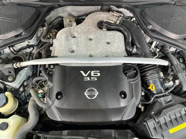 フェアレディＺ ベースグレード　ＭＴ　ＨＩＤ　キーレスエントリー　電動格納ミラー　アルミホイール　盗難防止システム　衝突安全ボディ　ＡＢＳ　ＣＤ　エアコン　パワーステアリング　記録簿　ＡＢＳ　パワーウインドウ　エアバッグ（19枚目）