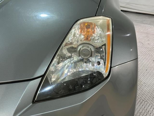 フェアレディＺ ベースグレード　ＭＴ　ＨＩＤ　キーレスエントリー　電動格納ミラー　アルミホイール　盗難防止システム　衝突安全ボディ　ＡＢＳ　ＣＤ　エアコン　パワーステアリング　記録簿　ＡＢＳ　パワーウインドウ　エアバッグ（23枚目）