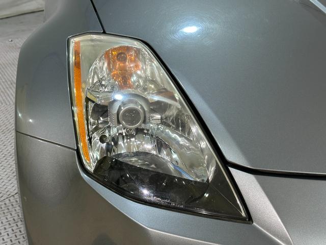 フェアレディＺ ベースグレード　ＭＴ　ＨＩＤ　キーレスエントリー　電動格納ミラー　アルミホイール　盗難防止システム　衝突安全ボディ　ＡＢＳ　ＣＤ　エアコン　パワーステアリング　記録簿　ＡＢＳ　パワーウインドウ　エアバッグ（24枚目）