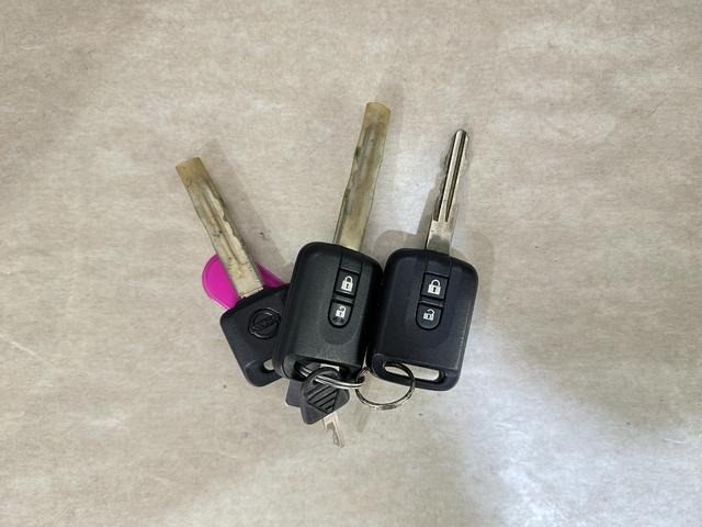 フェアレディＺ ベースグレード　ＭＴ　ＨＩＤ　キーレスエントリー　電動格納ミラー　アルミホイール　盗難防止システム　衝突安全ボディ　ＡＢＳ　ＣＤ　エアコン　パワーステアリング　記録簿　ＡＢＳ　パワーウインドウ　エアバッグ（25枚目）