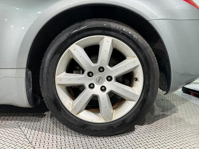 フェアレディＺ ベースグレード　ＭＴ　ＨＩＤ　キーレスエントリー　電動格納ミラー　アルミホイール　盗難防止システム　衝突安全ボディ　ＡＢＳ　ＣＤ　エアコン　パワーステアリング　記録簿　ＡＢＳ　パワーウインドウ　エアバッグ（31枚目）