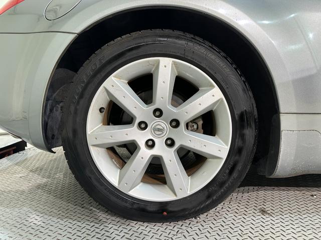 フェアレディＺ ベースグレード　ＭＴ　ＨＩＤ　キーレスエントリー　電動格納ミラー　アルミホイール　盗難防止システム　衝突安全ボディ　ＡＢＳ　ＣＤ　エアコン　パワーステアリング　記録簿　ＡＢＳ　パワーウインドウ　エアバッグ（33枚目）