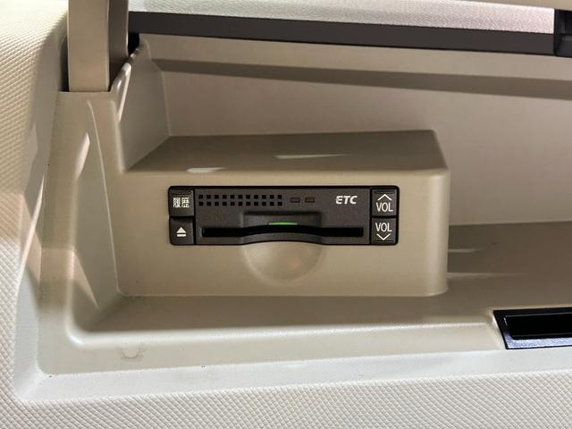 エスティマ アエラス ETC バックカメラ ナビ 両側電動スライドドア オートライト HID スマートキー 電動格納ミラー 3列シート オットマン CVT アルミホイール CD DVD再生 MD パワーウインドウ(6枚目)