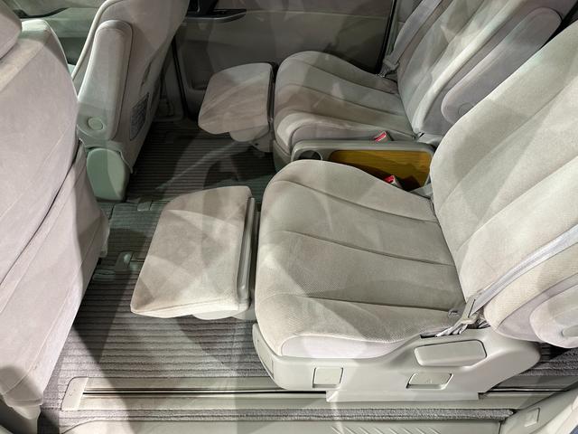 エスティマ アエラス ETC バックカメラ ナビ 両側電動スライドドア オートライト HID スマートキー 電動格納ミラー 3列シート オットマン CVT アルミホイール CD DVD再生 MD パワーウインドウ(33枚目)