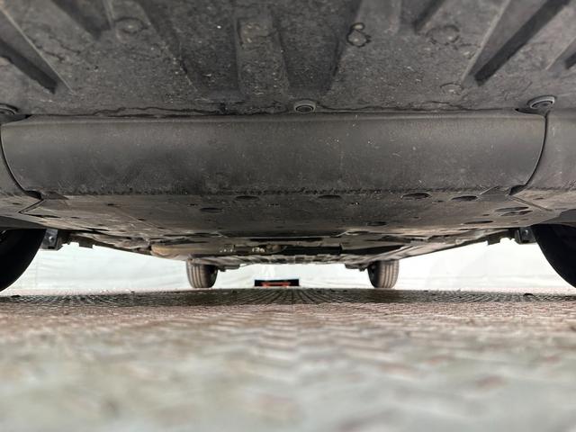 フィット 13G・F ETC スマートキー 電動格納ミラー MT 盗難防止システム 衝突安全ボディ ABS ESC CD エアコン パワーウインドウ パワーステアリング エアバッグ USB ミュージックプレイヤー接続可(24枚目)