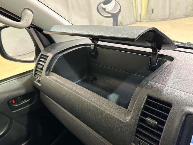 ハイエースバン DX DX ドライブレコーダー ETC バックカメラ ナビ TV 衝突被害軽減システム 両側スライドドア オートマチックハイビーム キーレスエントリー 電動格納ミラー AT CD パワーステアリング(31枚目)