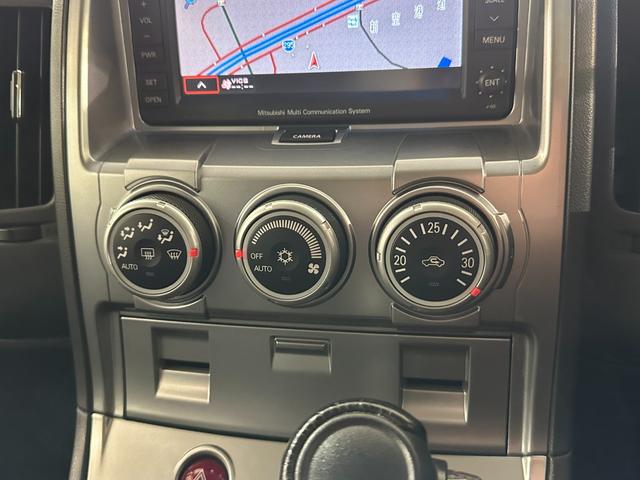 デリカD:5 C2G-NAVIPKG ドライブレコーダー ETC ナビ オートクルーズコントロール 両側スライド・片側電動 オートライト HID スマートキー 電動格納ミラー 3列シート Wエアコン アルミホイール CD DVD再生(10枚目)