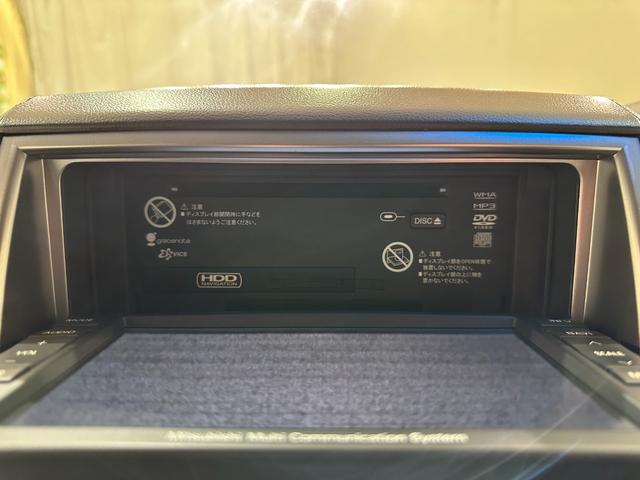 デリカD:5 C2G-NAVIPKG ドライブレコーダー ETC ナビ オートクルーズコントロール 両側スライド・片側電動 オートライト HID スマートキー 電動格納ミラー 3列シート Wエアコン アルミホイール CD DVD再生(30枚目)