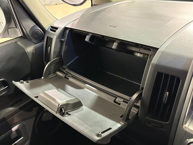 デリカD:5 C2G-NAVIPKG ドライブレコーダー ETC ナビ オートクルーズコントロール 両側スライド・片側電動 オートライト HID スマートキー 電動格納ミラー 3列シート Wエアコン アルミホイール CD DVD再生(35枚目)