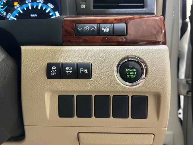 アルファード 240S リミテッド ETC バックカメラ ナビ TV クリアランスソナー 両側電動スライドドア オートライト HID スマートキー 電動格納ミラー 後席モニター オットマン CVT アルミホイール CD DVD再生(10枚目)