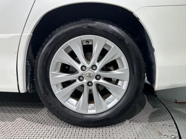 アルファード 240S リミテッド ETC バックカメラ ナビ TV クリアランスソナー 両側電動スライドドア オートライト HID スマートキー 電動格納ミラー 後席モニター オットマン CVT アルミホイール CD DVD再生(43枚目)