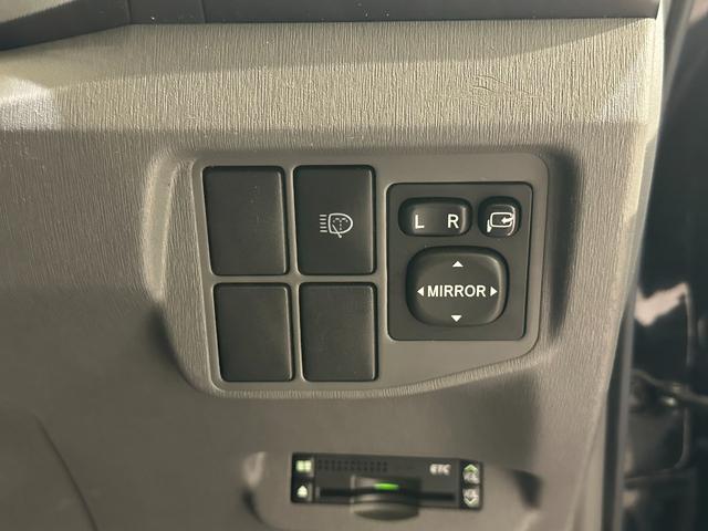 プリウス Sツーリングセレクション ETC バックカメラ ナビ TV アルミホイール オートライト LEDヘッドランプ ヘッドライトウォッシャー CVT スマートキー 電動格納ミラー CD DVD再生 パワーステアリング(9枚目)