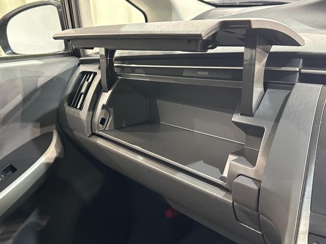 プリウス Sツーリングセレクション ETC バックカメラ ナビ TV アルミホイール オートライト LEDヘッドランプ ヘッドライトウォッシャー CVT スマートキー 電動格納ミラー CD DVD再生 パワーステアリング(20枚目)