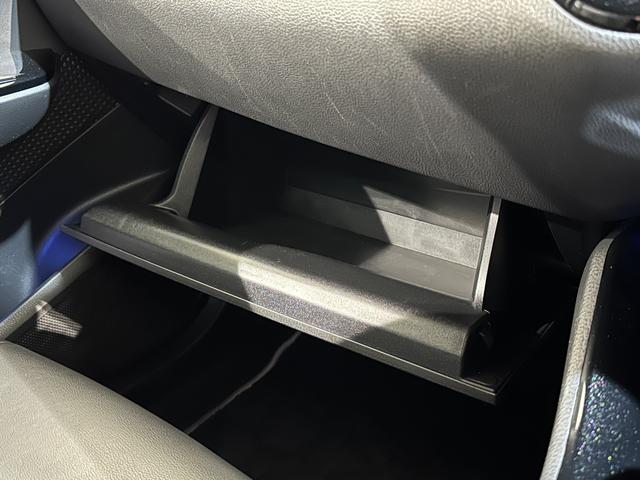 C-HR G モード ネロ ナビ ETC バックカメラ クリアランスソナー アダプティブクルーズコントロール 衝突被害軽減システム TV オートマチックハイビーム オートライト LEDヘッドランプ アルミホイール(30枚目)