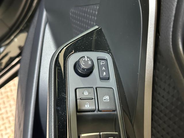 C-HR G モード ネロ ナビ ETC バックカメラ クリアランスソナー アダプティブクルーズコントロール 衝突被害軽減システム TV オートマチックハイビーム オートライト LEDヘッドランプ アルミホイール(31枚目)