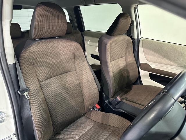 シエンタ G バックカメラ TV 両側電動スライドドア オートライト スマートキー アイドリングストップ 電動格納ミラー 3列シート CVT アルミホイール CD 盗難防止システム(40枚目)