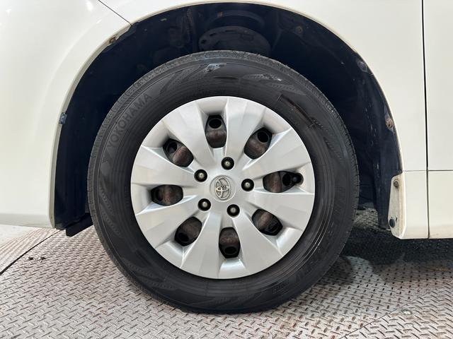 ヴォクシー Ｘ　Ｌエディション　ナビ　ＥＴＣ　バックカメラ　ＴＶ　両側スライド・片側電動　オートライト　ＨＩＤ　スマートキー　電動格納ミラー　３列シート　ウォークスルー　ＣＤ　ＤＶＤ再生　衝突安全ボディ　ＡＢＳ　エアバッグ（44枚目）