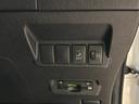 Ｓ　ＥＴＣ　バックカメラ　ナビ　ＴＶ　オートライト　後席モニター　スマートキー　電動格納ミラー　３列シート　ＣＶＴ　盗難防止システム　衝突安全ボディ　ＡＢＳ　ＥＳＣ　ＣＤ　ＤＶＤ再生（32枚目）