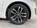 アルミホイール装着車です。