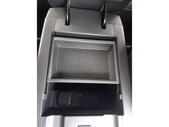 XDエクスクルーシブモード 純正 8インチ メモリーナビ/BOSE/シート フルレザー/ヘッドランプ LED/ETC/フルセグTV/アルミホイール 純正 17インチ/キーレスエントリー/オートエアコン/ワンオーナー 革シート(21枚目)