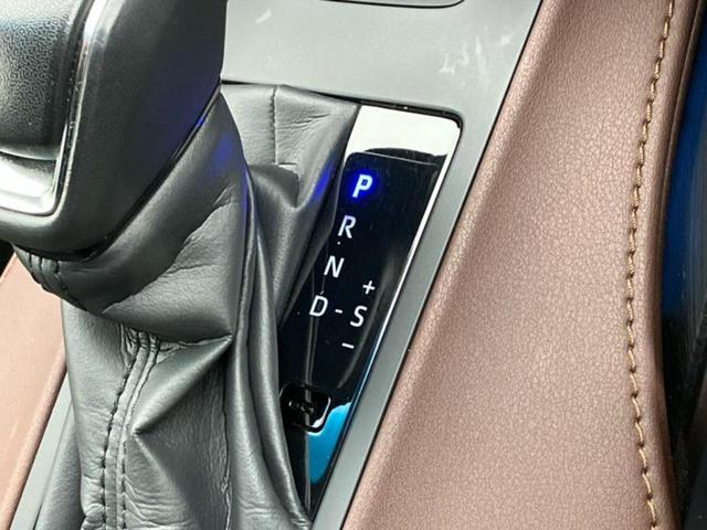 ハリアーハイブリッド 4WD Zレザーパッケージ JBL/保証書/純正 12.3インチ メモリーナビ/デジタルインナーミラー/トヨタセーフティセンス/シートエアコン/車線逸脱防止支援システム/シート 合皮/電動バックドア/ヘッドランプ LED 4WD(18枚目)