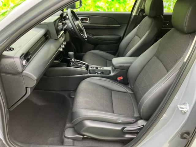 ヴェゼル ｅＨＥＶ　Ｚ　保証書／社外　９インチ　ＳＤナビ／衝突安全装置／シートヒーター／車線逸脱防止支援システム／電動バックドア／ヘッドランプ　ＬＥＤ／ＵＳＢジャック／ＥＴＣ／ＥＢＤ付ＡＢＳ／横滑り防止装置　ワンオーナー（6枚目）