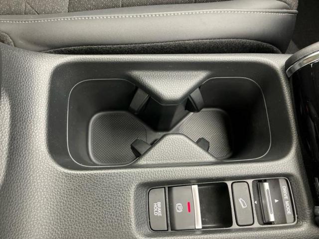 ヴェゼル ｅＨＥＶ　Ｚ　保証書／社外　９インチ　ＳＤナビ／衝突安全装置／シートヒーター／車線逸脱防止支援システム／電動バックドア／ヘッドランプ　ＬＥＤ／ＵＳＢジャック／ＥＴＣ／ＥＢＤ付ＡＢＳ／横滑り防止装置　ワンオーナー（44枚目）