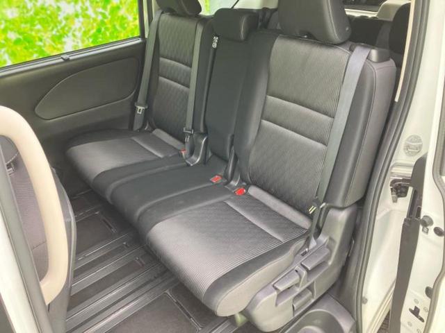 セレナ ハイウェイスターV 新品タイヤ/保証書/純正 10インチ SDナビ/フリップダウンモニター 純正 11インチ/インテリジェントルームミラー/エマージェンシーブレーキ/両側電動スライドドア/アラウンドビューモニター ETC(8枚目)