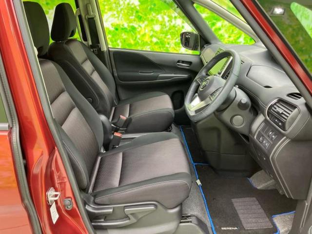 セレナ eパワーハイウェイスターV 新品タイヤ/保証書/純正 9インチ メモリーナビ/フリップダウンモニター 純正 11インチ/エマージェンシーブレーキ/両側電動スライドドア/シートヒーター 前席/アラウンドビューモニター 全周囲カメラ(4枚目)