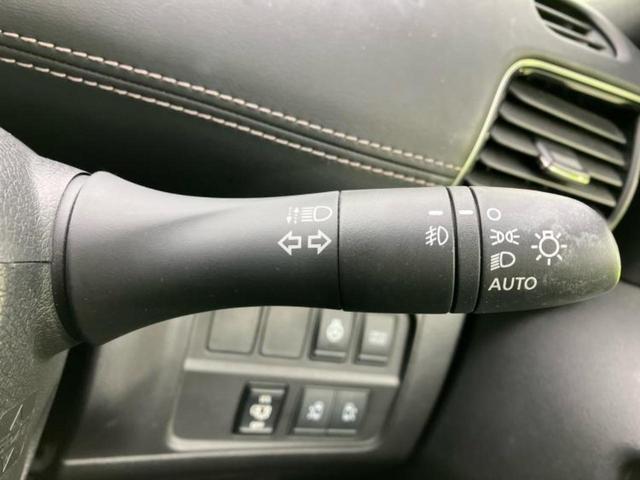 セレナ eパワーハイウェイスターV 新品タイヤ/保証書/純正 9インチ メモリーナビ/フリップダウンモニター 純正 11インチ/エマージェンシーブレーキ/両側電動スライドドア/シートヒーター 前席/アラウンドビューモニター 全周囲カメラ(17枚目)