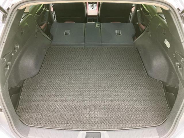 レヴォーグ 4WD STIスポーツEX 新品タイヤ/STIエアロ/保証書/純正 11.6インチ SDナビ/アイサイト/シートヒーター/車線逸脱防止支援システム/シート 合皮/電動バックドア/ドライブレコーダー 純正/ヘッドランプ LED(19枚目)