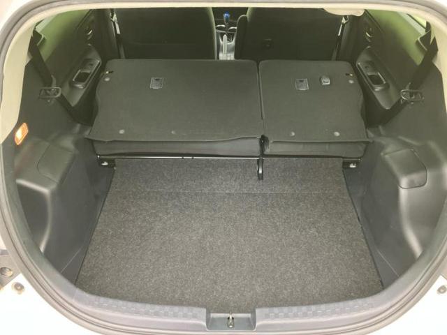 アクア Ｇ　新品タイヤ／純正　９インチ　ナビ／トヨタセーフティセンス／シートヒーター　前席／ドライブレコーダー　前後／Ｂｌｕｅｔｏｏｔｈ接続／ＥＴＣ／ＥＢＤ付ＡＢＳ／横滑り防止装置／バックモニター／フルセグＴＶ（19枚目）