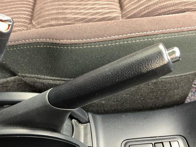 アクア Ｇ　新品タイヤ／純正　９インチ　ナビ／トヨタセーフティセンス／シートヒーター　前席／ドライブレコーダー　前後／Ｂｌｕｅｔｏｏｔｈ接続／ＥＴＣ／ＥＢＤ付ＡＢＳ／横滑り防止装置／バックモニター／フルセグＴＶ（32枚目）