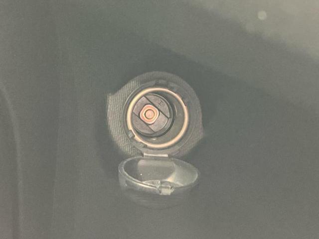 アクア Ｇ　新品タイヤ／純正　９インチ　ナビ／トヨタセーフティセンス／シートヒーター　前席／ドライブレコーダー　前後／Ｂｌｕｅｔｏｏｔｈ接続／ＥＴＣ／ＥＢＤ付ＡＢＳ／横滑り防止装置／バックモニター／フルセグＴＶ（45枚目）