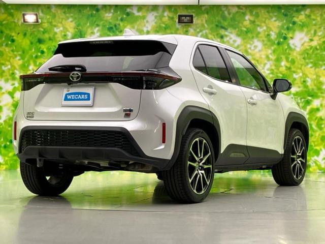 ヤリスクロス ハイブリッドＧＲスポーツ　新品タイヤ／ディスプレイオーディオ８インチ／トヨタセーフティセンス／パノラミックビューモニター／車線逸脱防止支援システム／パーキングアシスト　バックガイド／ヘッドランプ　ＬＥＤ　衝突被害軽減システム（3枚目）