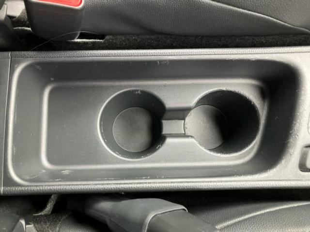 ヤリスクロス ハイブリッドＧＲスポーツ　新品タイヤ／ディスプレイオーディオ８インチ／トヨタセーフティセンス／パノラミックビューモニター／車線逸脱防止支援システム／パーキングアシスト　バックガイド／ヘッドランプ　ＬＥＤ　衝突被害軽減システム（38枚目）